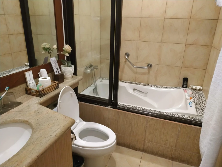 Bathroom at Java Hotel in Laoag